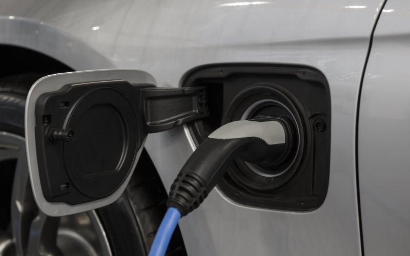 /assets/img/20999220-electric-car-charger.jpg