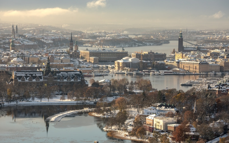 /assets/img/mostphotos/18010765-aerial-view-of-stockholm-city-during-the-winter.jpg