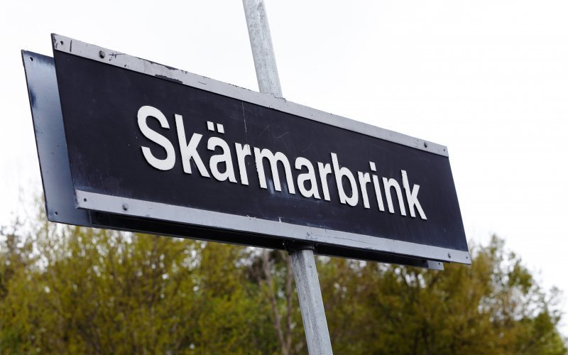Nära Skärmarbrinks tunnelbanestation ligger lägenheten vars uteplats ligger på kommunens mark. Foto: Roland Magnusson, Mostphotos.