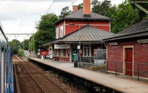 Saltsjö-Duvnäs station på Saltsjöbanan. Foto: Michael Erhardsson, Mostphotos