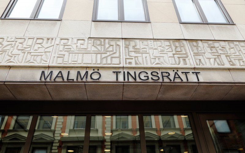 Utanför Malmö tingsrätt. Foto: Mostphotos