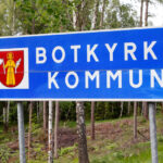 Vägmärke vid kommungräns till Botkyrka kommun. Foto: Roland Magnusson/Mostphotos