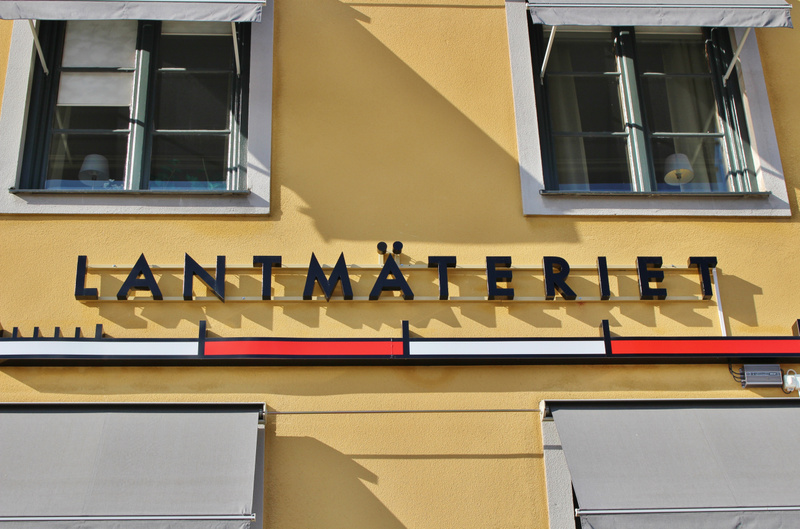 Utanför ett av Lantmäteriets kontor. Foto: Maria Groth/Mostphotos