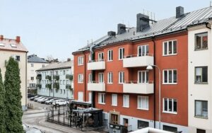 Ombildad fastighet på Plogvägen i Solna. Pressbild Restate